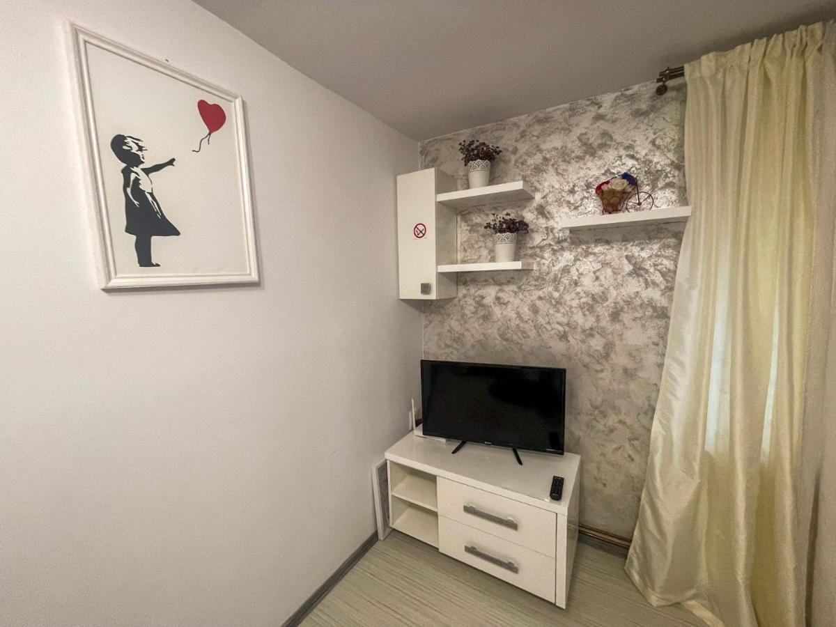 Buzz Apartment Κλουζ-Ναπόκα Εξωτερικό φωτογραφία