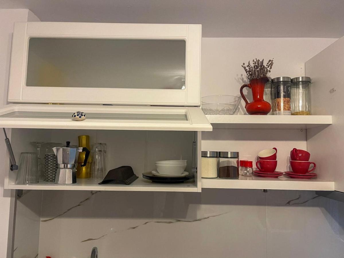 Buzz Apartment Κλουζ-Ναπόκα Εξωτερικό φωτογραφία